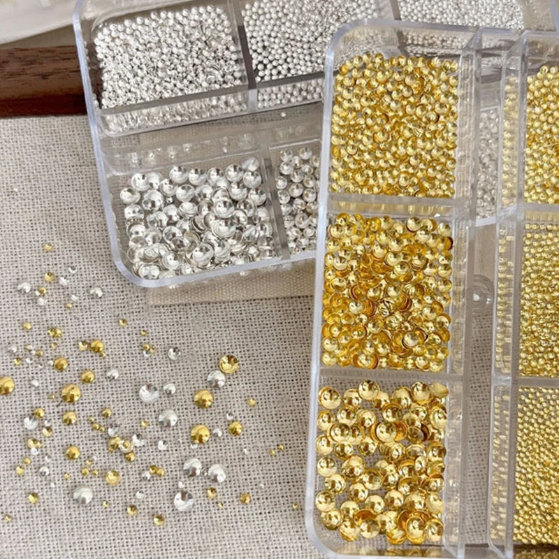Set de Cristales y Tachas Metalizadas para Nail Art